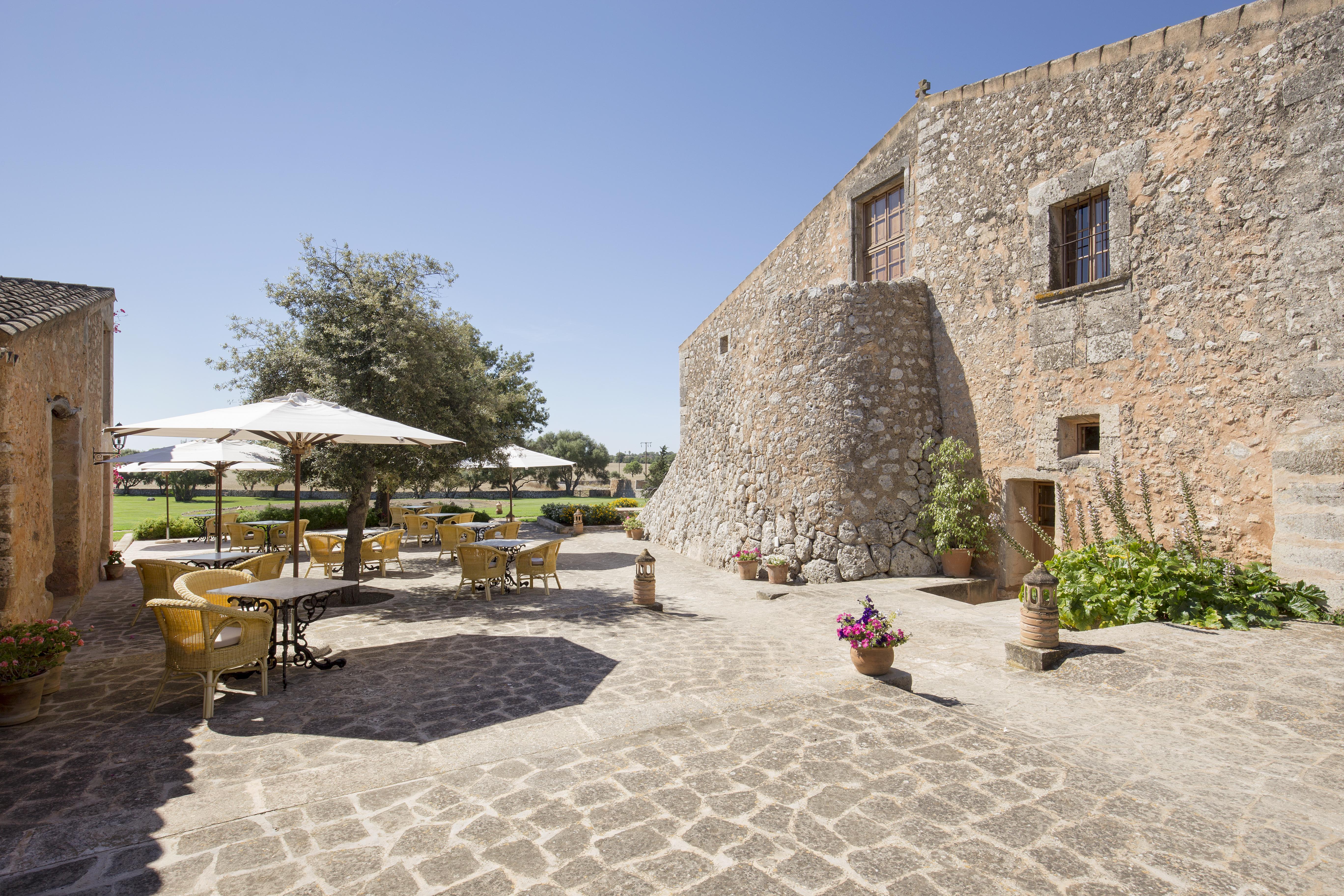 Son Cosmet Hotel